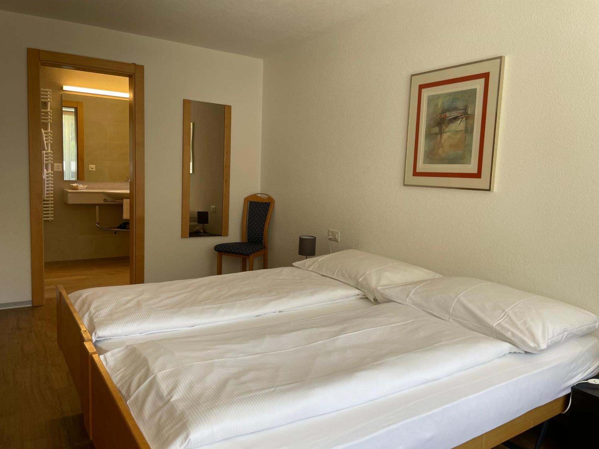 Saaserhof Apartments Phòng bức ảnh