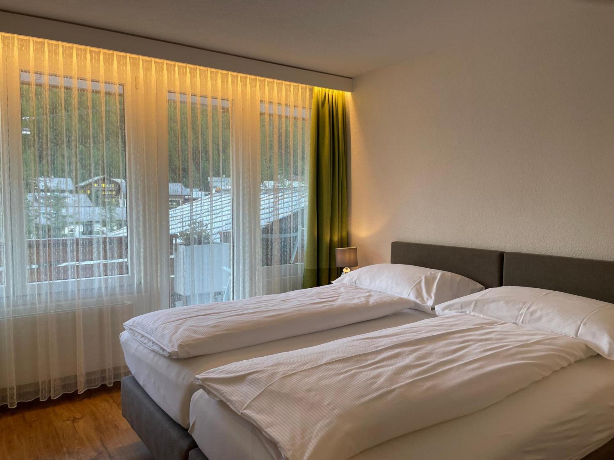 Saaserhof Apartments Phòng bức ảnh